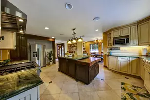 2540 Chatsworth, San Diego, CA 92106 - Photo 7