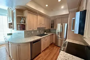 2410 Albatross St, San Diego, CA 92101 - Photo 17