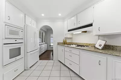  630 Via Columbia, Vista, CA 92081 - Photo 11