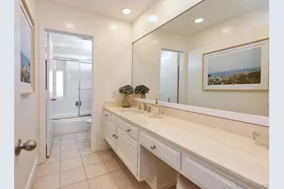  2207 Caminito Cabala, La Jolla, CA 92037 - Photo 19