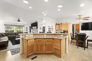 14215 Pecan Park Ln, El Cajon, CA 92021 - Photo 9