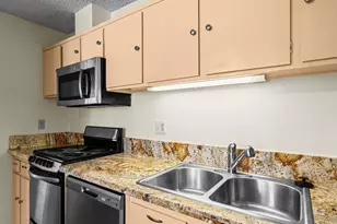 3050 Rue D’Orleans, San Diego, CA 92110 - Photo 9
