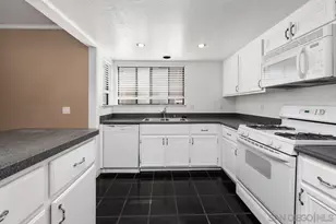 9983 Paseo Montril, San Diego, CA 92129 - Photo 15