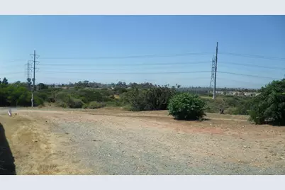 945 E J St., Chula Vista, CA 91910 - Photo 11