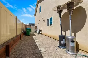 30667 Expedition Dr, Winchester, CA 92596 - Photo 41