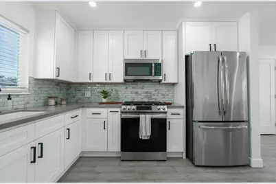  4411 Carib Ct, San Diego, CA 92117 - Photo 7