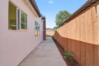  559 Glencrest Dr, San Diego, CA 92139 - Photo 33