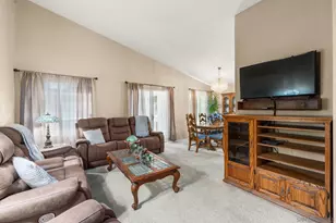 4917 Glenhaven Dr, Oceanside, CA 92056 - Photo 3
