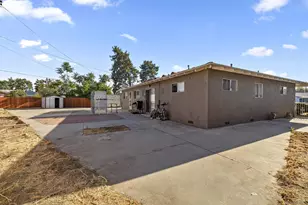 560 Hart St, Hemet, CA 92543 - Photo 25