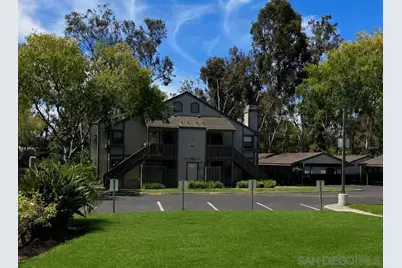  1953 Wellington Ln #4, Vista, CA 92081 - Photo 1