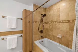 700 W E St, San Diego, CA 92101 - Photo 15