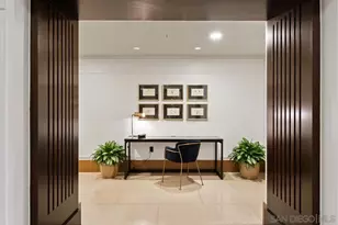 700 W E St, San Diego, CA 92101 - Photo 31