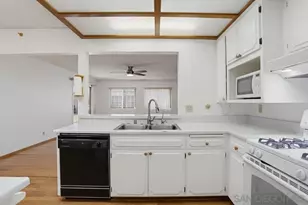 8495 Flanders, San Diego, CA 92126 - Photo 11