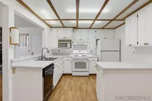 8495 Flanders, San Diego, CA 92126 - Photo 9