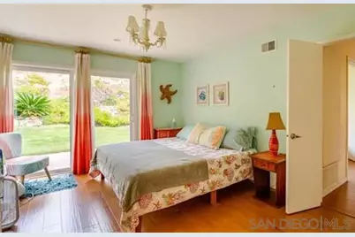  241 Rodney Ave, Encinitas, CA 92024 - Photo 3