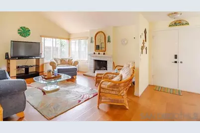  241 Rodney Ave, Encinitas, CA 92024 - Photo 13