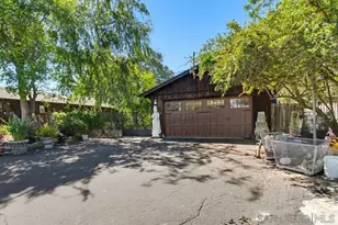 28605 Rolling Rock Rd, Escondido, CA 92026 - Photo 3