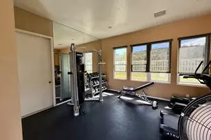 992 S Country Glen Way, Anaheim, CA 92808 - Photo 43