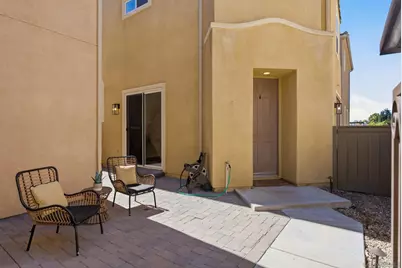  1570 Caminito Sicilia, Chula Vista, CA 91915 - Photo 3