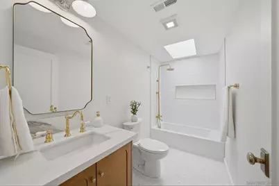  5137 San Aquario Dr, San Diego, CA 92109 - Photo 31