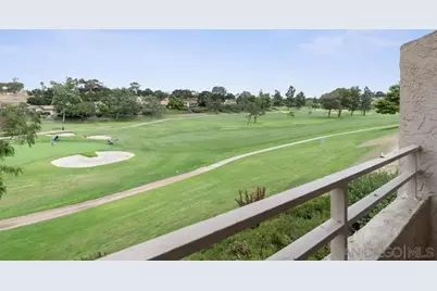  170 Las Banderas Drive, Solana Beach, CA 92075 - Photo 25