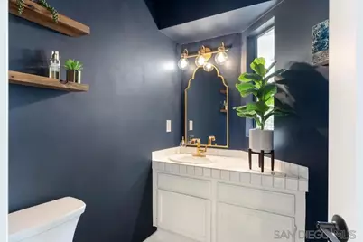  170 Las Banderas Drive, Solana Beach, CA 92075 - Photo 19