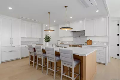  747 Orange Ave #303, Coronado, CA 92118 - Photo 9