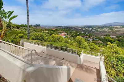  18103 Via Ascenso, Rancho Santa Fe, CA 92067 - Photo 55