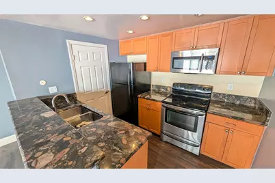  2249 Worden St. #22, San Diego, CA 92107 - Photo 5