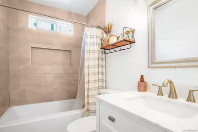  152 E Oxford Street, Chula Vista, CA 91911 - Photo 9