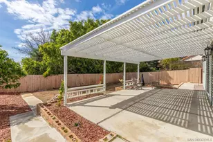 361 E Indian Rock Rd, Vista, CA 92084 - Photo 5