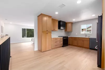  361 E Indian Rock Rd, Vista, CA 92084 - Photo 9