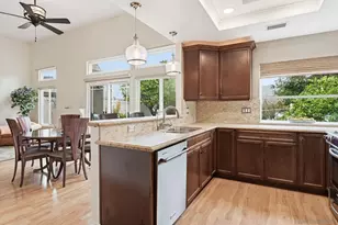 10847 Matinal Cir, San Diego, CA 92127 - Photo 11