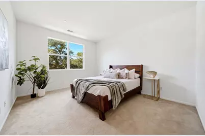  1360 Santa Victoria Rd #4, Chula Vista, CA 91913 - Photo 11