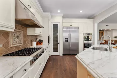  8149 Calle Catalonia, Carlsbad, CA 92009 - Photo 13