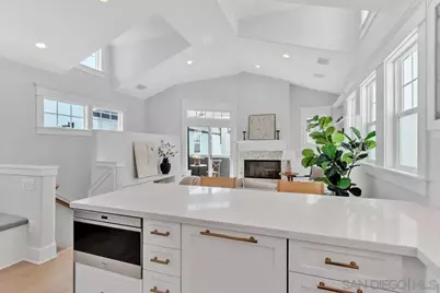  943 F Avenue, Coronado, CA 92118 - Photo 13