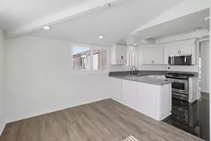 7904 Caminito Dia, San Diego, CA 92122 - Photo 5