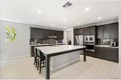  248 Triumph, San Marcos, CA 92078 - Photo 9