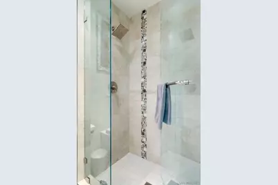  500 W Harbor Dr #1303, San Diego, CA 92101 - Photo 17