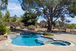2827 N Victoria Dr, Alpine, CA 91901 - Photo 31