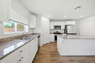 1255 Universal Wy, Hemet, CA 92543 - Photo 11