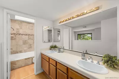  9260 Towne Centre Dr #17, San Diego, CA 92121 - Photo 13
