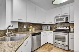 7545 Charmant Dr, San Diego, CA 92122 - Photo 5