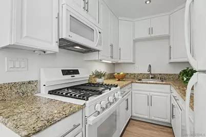  802 Vanderbilt Pl, San Diego, CA 92103 - Photo 9