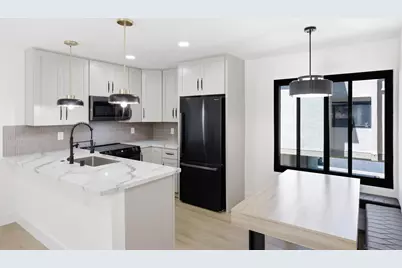  2260 Worden St #5, San Diego, CA 92107 - Photo 1