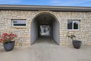 10015 El Capitan Real Rd, El Cajon, CA 92021 - Photo 37