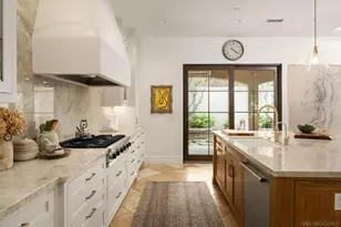 1040 Crest Dr, Encinitas, CA 92024 - Photo 9