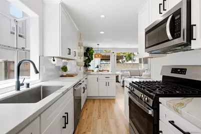  3063 Barnard St #1, San Diego, CA 92110 - Photo 1