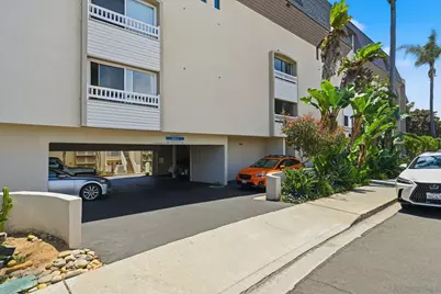  4013 Crown Point #2, San Diego, CA 92109 - Photo 31