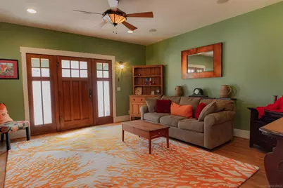  210 E 6th Ave, Escondido, CA 92025 - Photo 9
